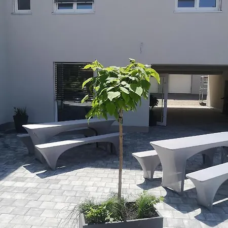 Franzl Hof Zorell * Ravensburg